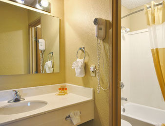 Days Inn Salt Lake City/Airport Exterior photo
